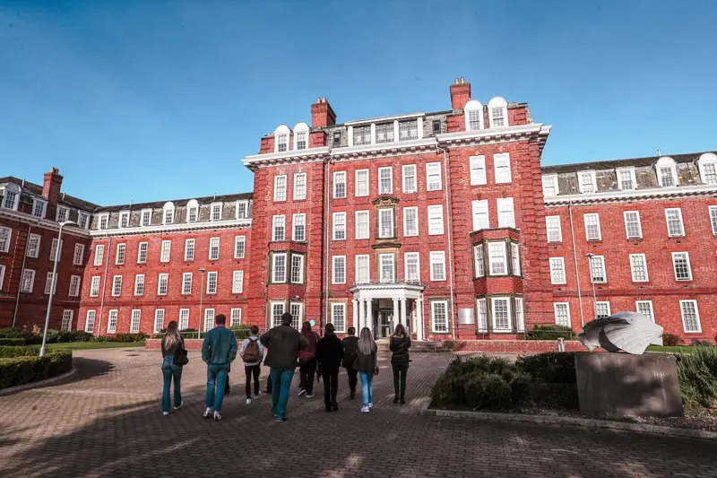英国杜伦大学