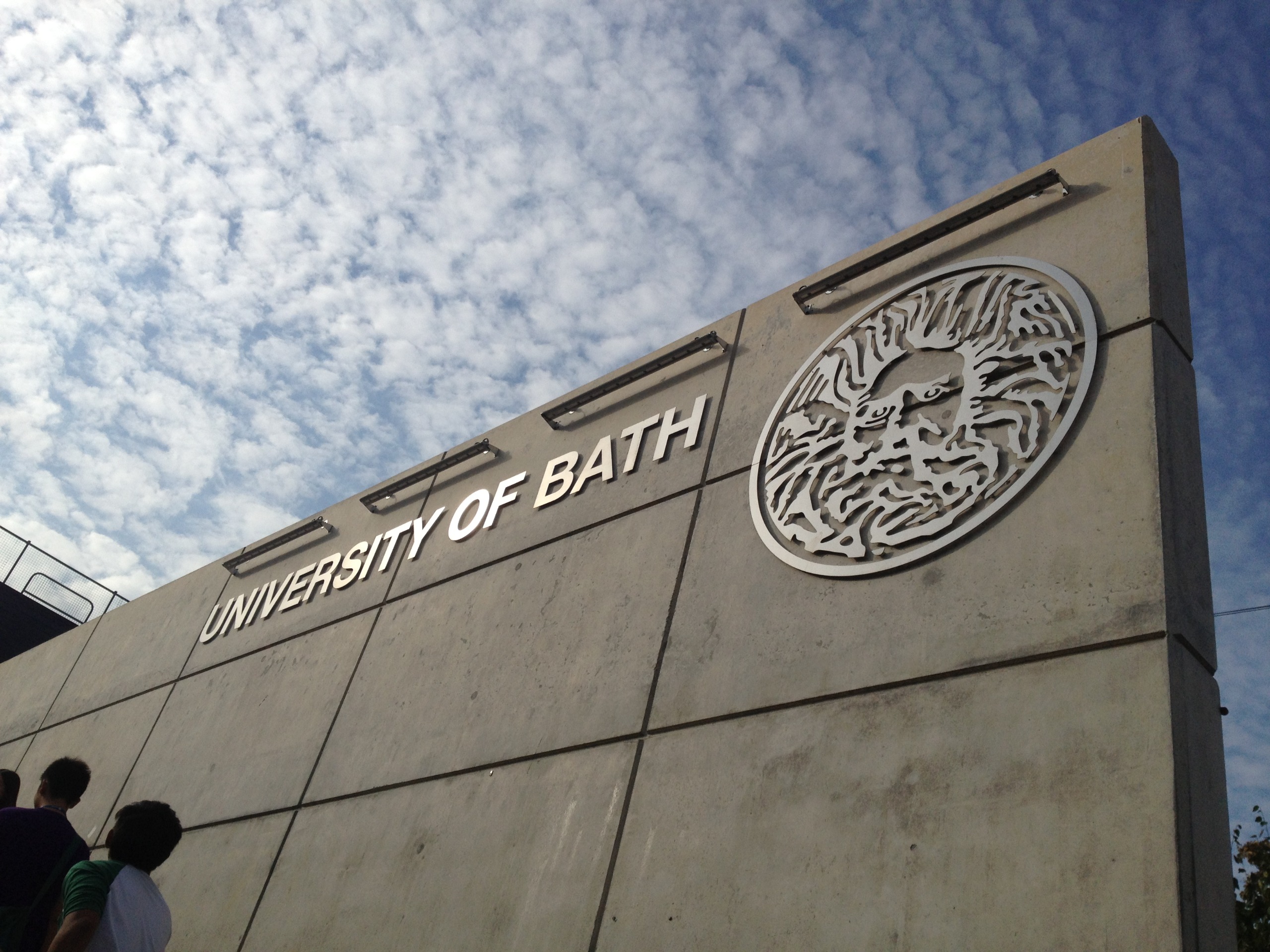 英国巴斯大学