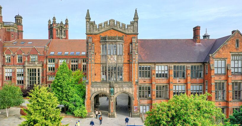 英国纽卡斯尔大学