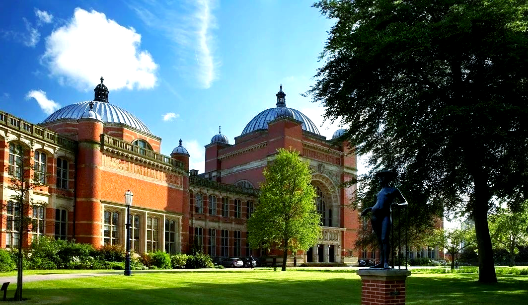 英国伯明翰大学