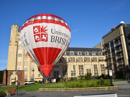英国布里斯托大学 