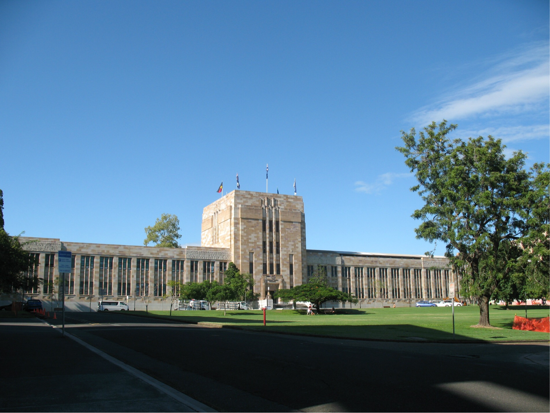 昆士兰大学
