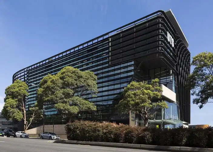 悉尼科技大学