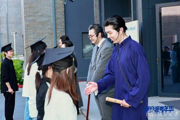 剧本杀、VR校史馆、毕业打卡…“复旦之路”主题嘉年华活动在复旦源举办