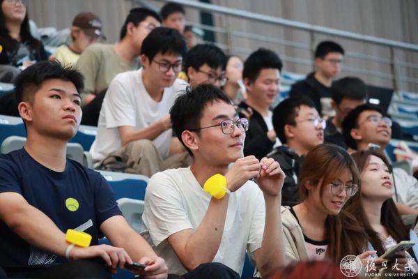 复旦大学第二十五届校园十大歌手诞生