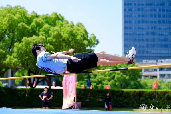 当“燃”不让！比亚迪杯复旦大学第六十四届田径运动会暨第六届教工趣味运动会举行