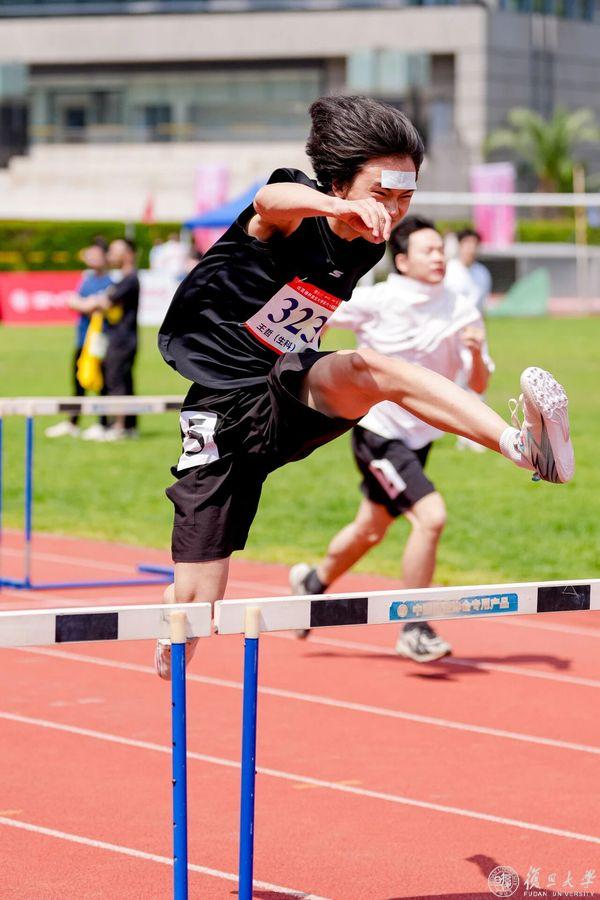 当“燃”不让！比亚迪杯复旦大学第六十四届田径运动会暨第六届教工趣味运动会举行