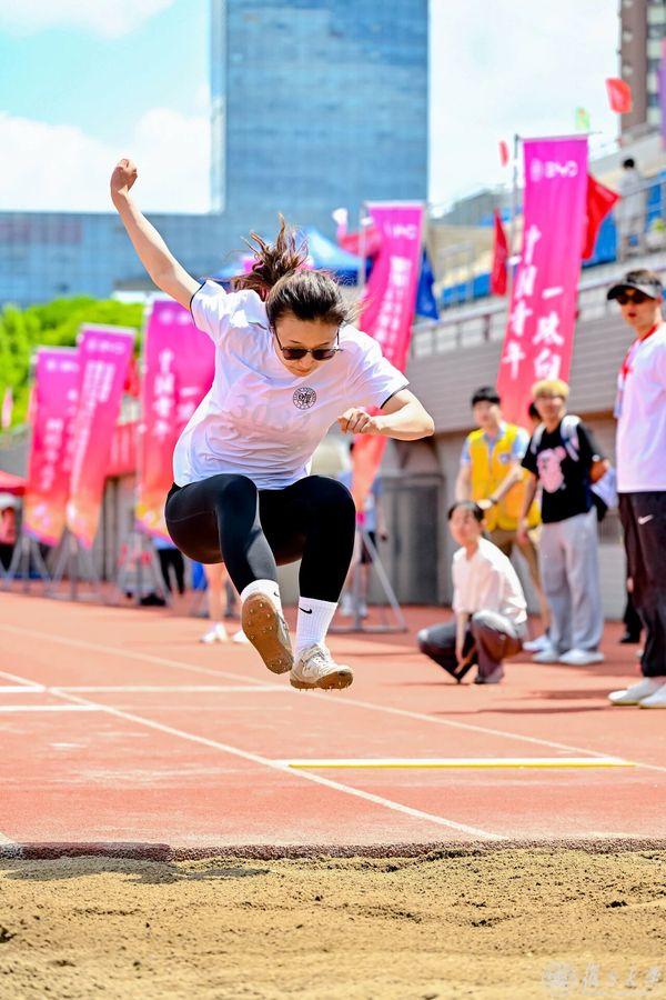 当“燃”不让！比亚迪杯复旦大学第六十四届田径运动会暨第六届教工趣味运动会举行