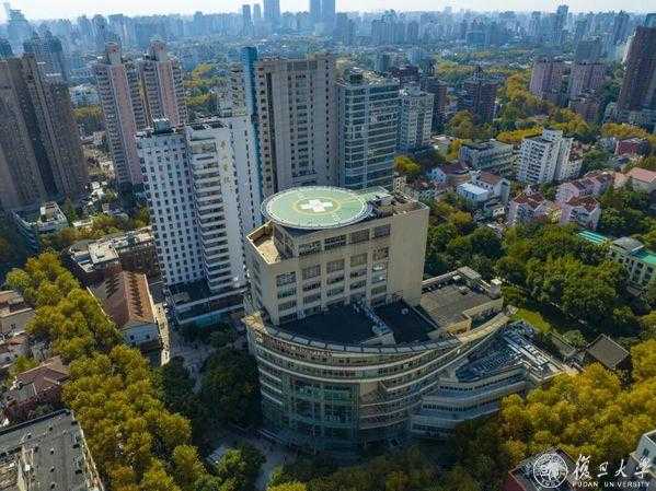 【思政大课】毛颖与医学生“谈心”：所谓“弯路”亦是坦途