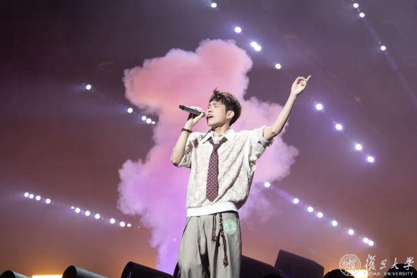 复旦大学第二十五届校园十大歌手诞生