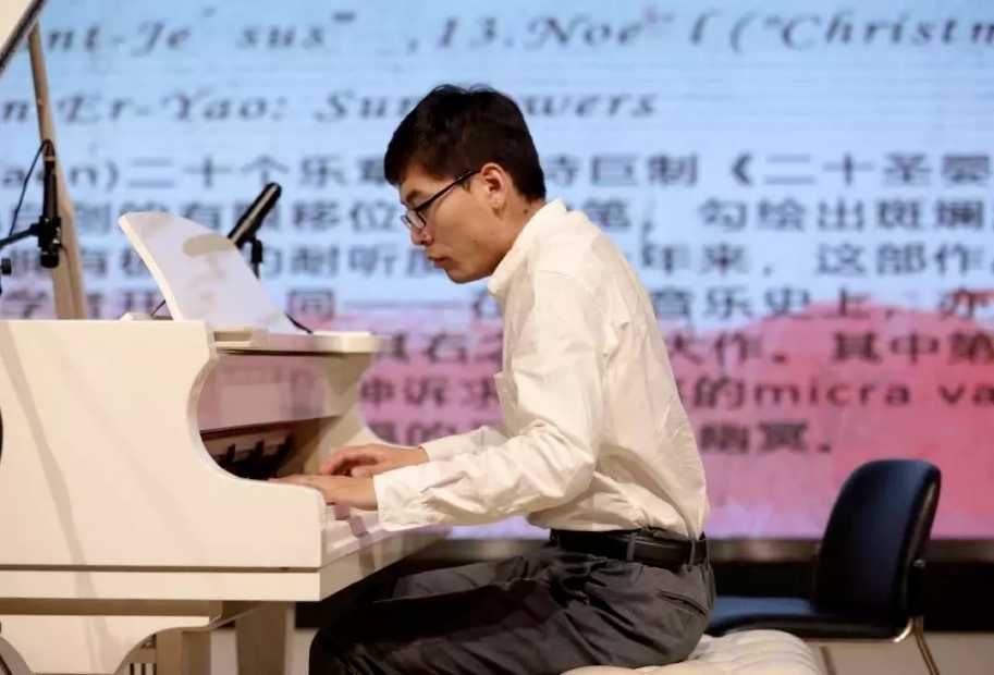 复旦春夜限定：一场钢琴的浪漫突袭