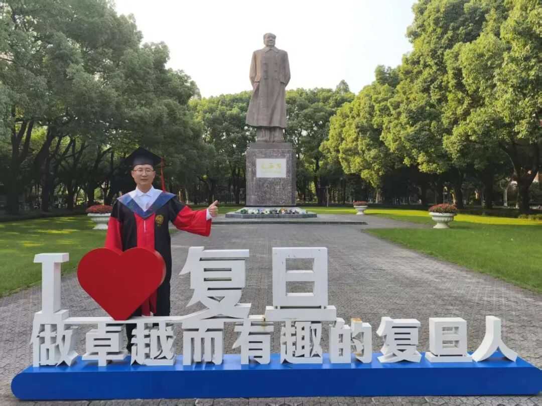 复旦人在包头:把个人发展“小齿轮”嵌入国家战略“大引擎”