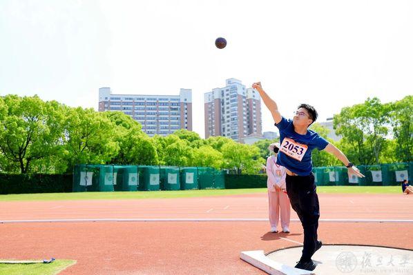 当“燃”不让！比亚迪杯复旦大学第六十四届田径运动会暨第六届教工趣味运动会举行